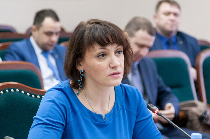 Глава принял отставку руководителя Департамента образования