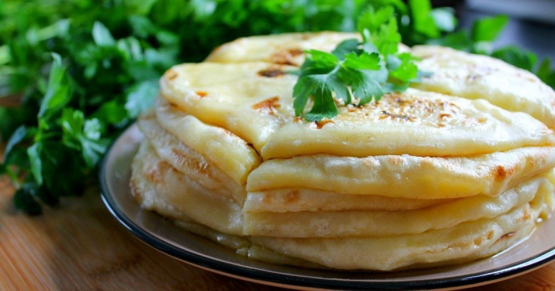 ХЫЧИНЫ С СЫРОМ И КАРТОФЕЛЕМ