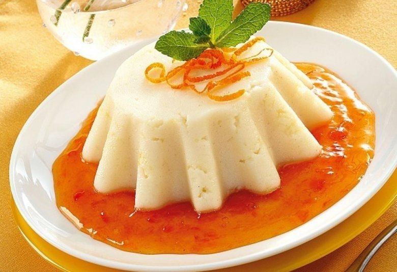 Манный пудинг с мёдом