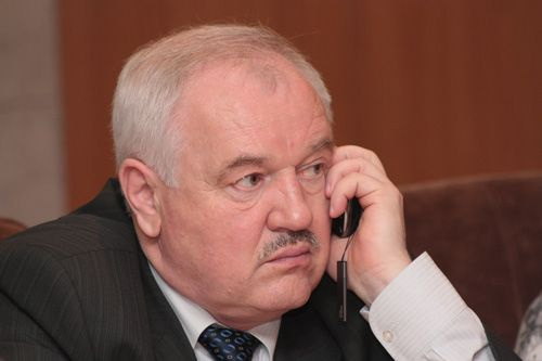 Княжпогостский районный суд рассмотрел гражданское дело по иску заместителя прокурора республики о взыскании с бывшего руководителя администрации муниципалитета Виктора Попова ущерба, причиненного преступлением