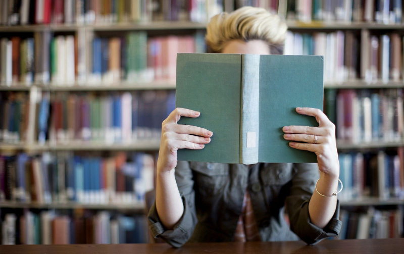 10 причин читать книги на английском языке