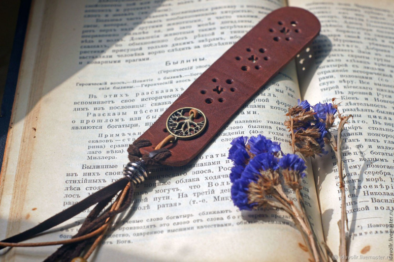 Пересказывать прочитанные книги