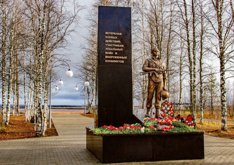 Печора памятник