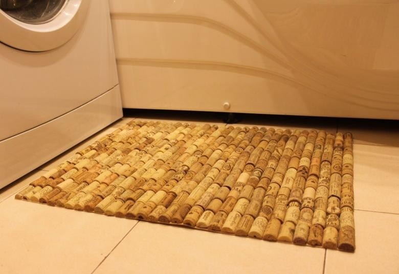 Коврик из винных пробок