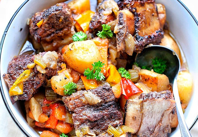 Овощное жаркое с ребрышками
