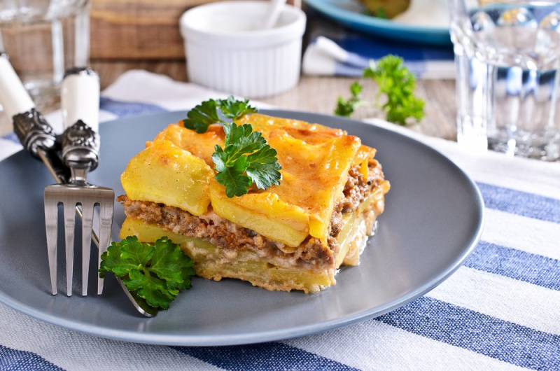 Запеканка картофельная с мясом и картошкой