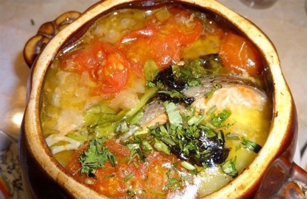 Горшочки с мясом, фасолью и грибами