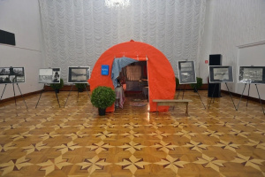 В Усинском Дворце культуры прошла передвижная фотоэкспозиция посвященная Дню города и Дню работника нефтяной и газовой промышленности