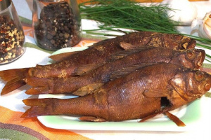 Речная рыба горячего копчения