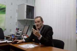 Мэр Емвы покинул свой пост